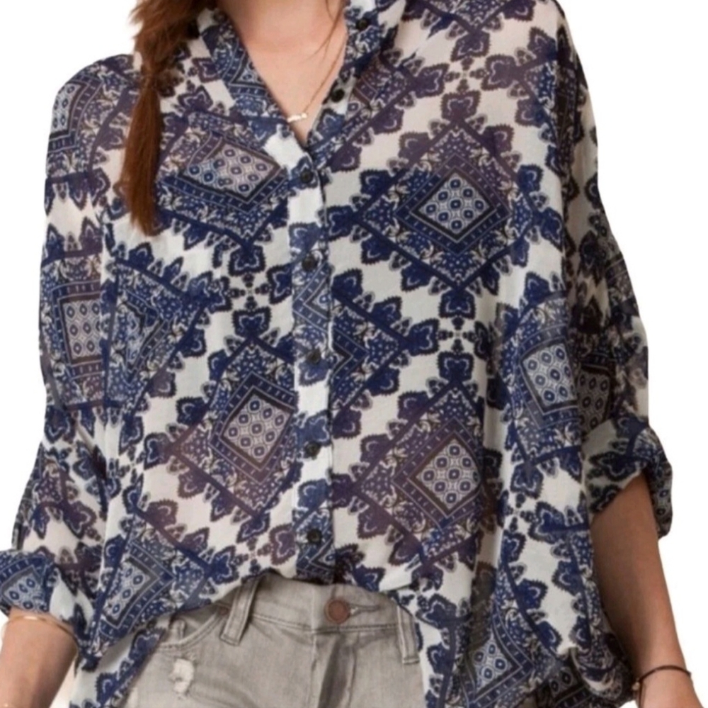 San Souci Boho Top Size L Blue Paisley Oversized Button Up Blouse